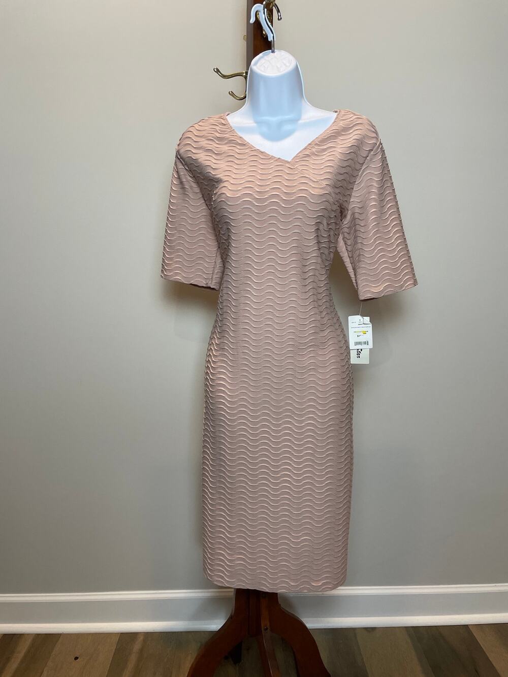 Miss Star Pink Textured Wave Sheath Dress Asymmetrical V Neck Stretchy NWT Sz 1X